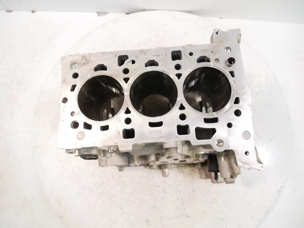Bloque de motor Defect BMW 1,5 xDrive 30e B38A15P XB2231O0 8631944