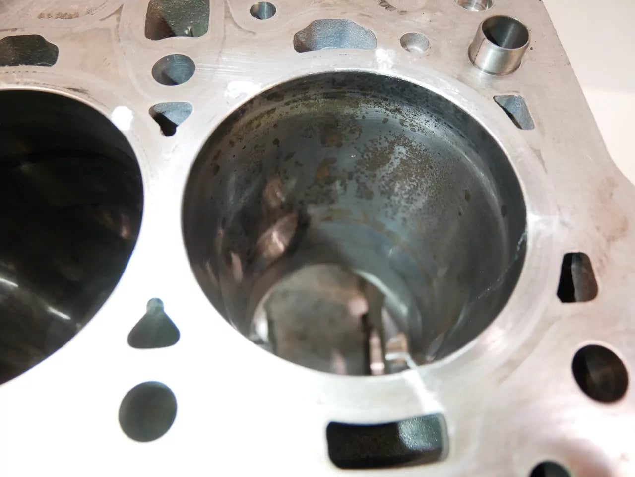 Bloque de motor Defect BMW 1,5 xDrive 30e B38A15P XB2231O0 8631944