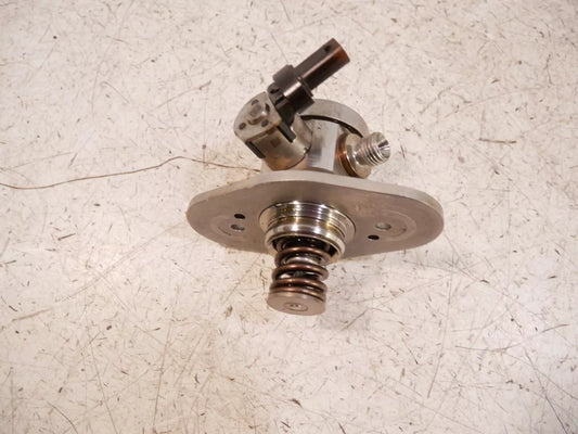 Bomba de combustible BMW 1,5 xDrive 30e B38A15P XB2231O0 7934496