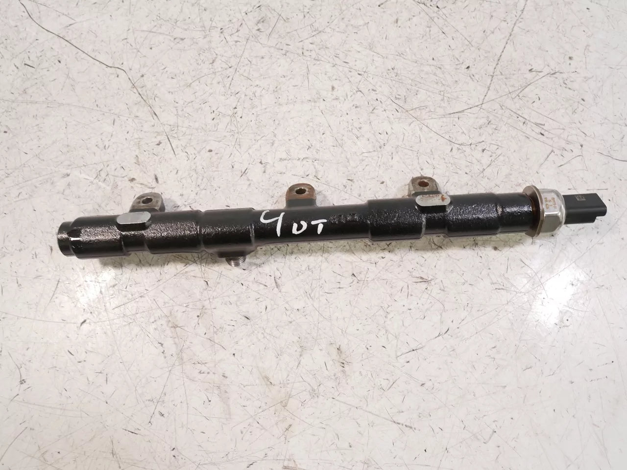 Rampa inyectora Nissan Opel Renault 2,3 CDTI dCi M9T704 M9T 175217543R