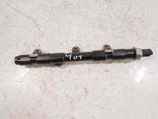 Rampa inyectora Nissan Opel Renault 2,3 CDTI dCi M9T704 M9T 175217543R