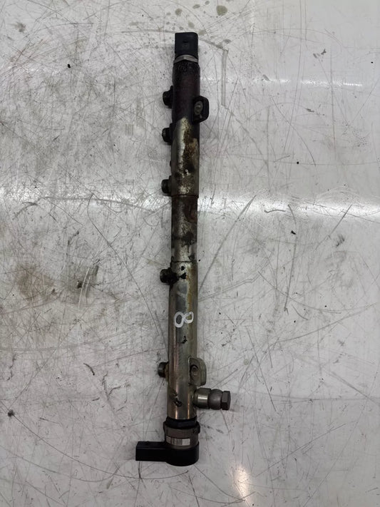 Rampa inyectora Mercedes-Benz 2,1 CDI OM646.985 646.985 OM646 A6460701895