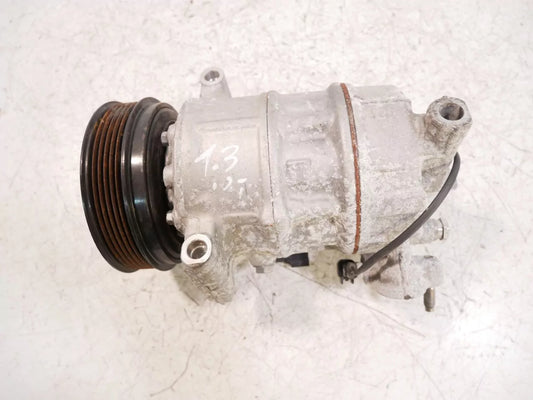 Compresor de aire acondicionado Volvo 2,0 Diesel D2 D4204T8 31469966