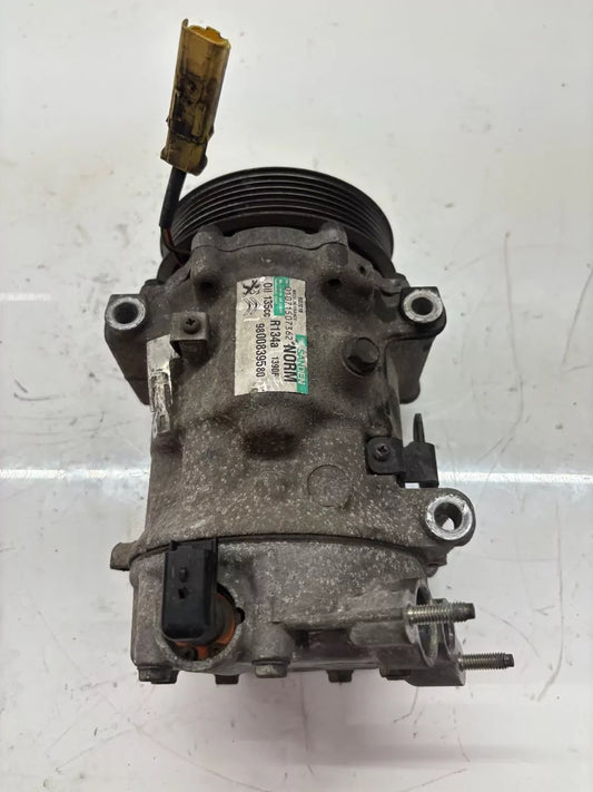 Compresor de aire acondicionado – Peugeot 1,6 HDi DV6C 9HD 9800839580
