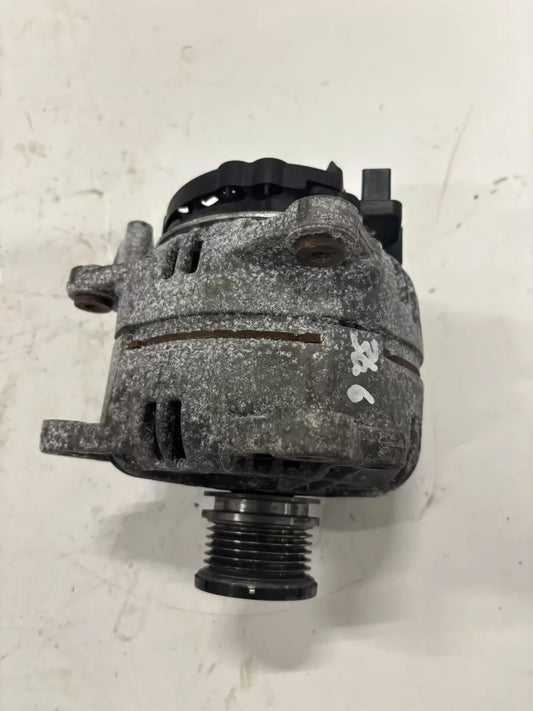 Alternador Audi 2,0 TDI CAGB 03G903016E