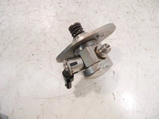 Bomba de combustible BMW 4,4 M5 S63B44B S63 7852361