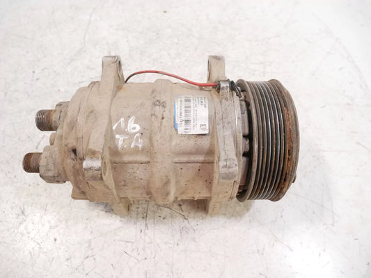Compresor de aire acondicionado Mercedes-Benz 2,2 Euro6 OM651.958 651.958 OM651 0393
