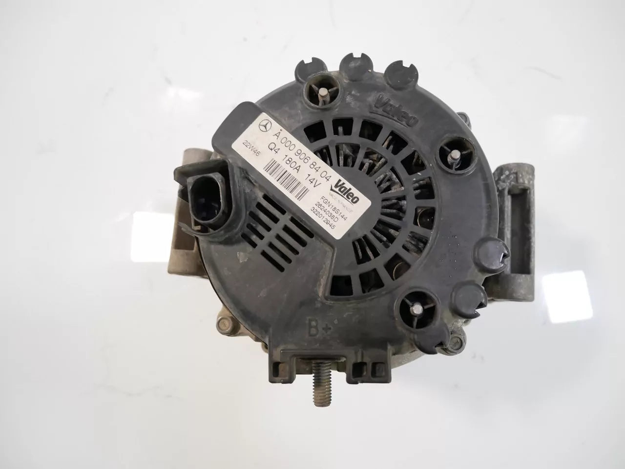 Alternador Mercedes-Benz 2,2 CDI OM651.958 951.958 OM651 A0009068404