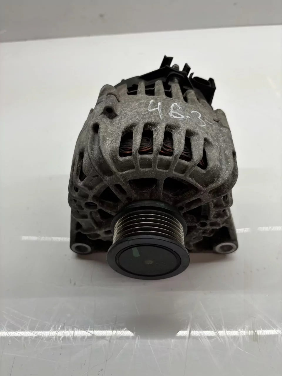 Alternador Ford 2,0 TDCi UFDB AV6N-10300-MB