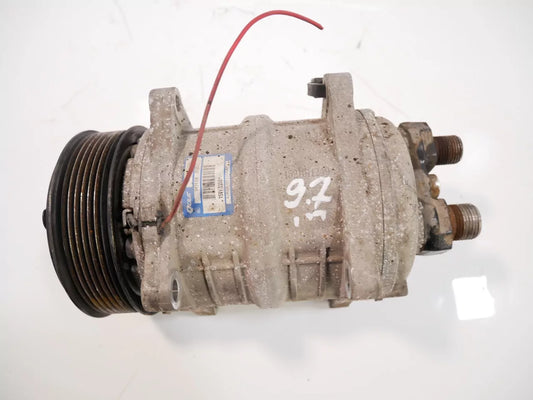 Compresor de aire acondicionado Mercedes-Benz 2,2 OM651.958 651.958 OM651 0393