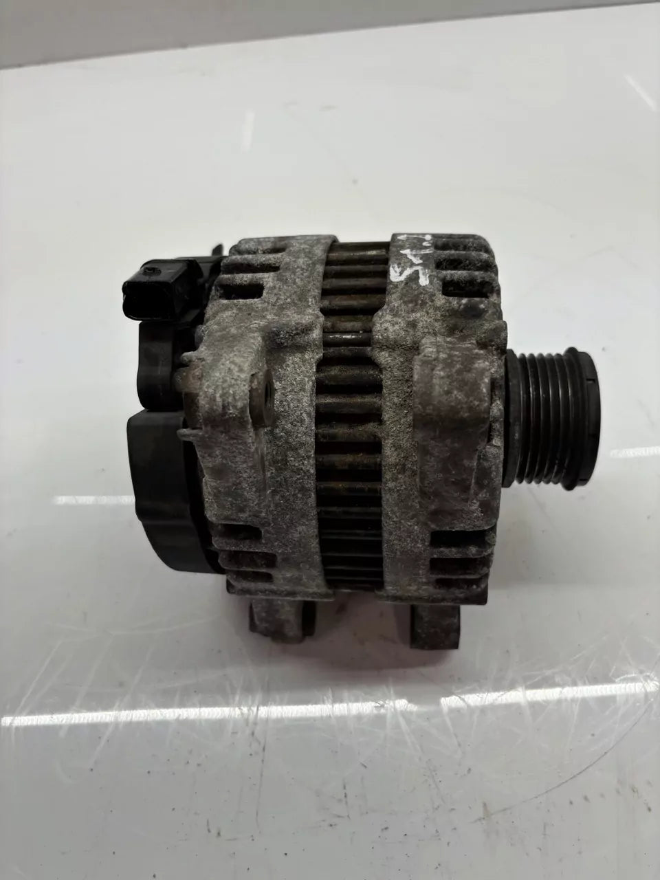 Alternador Land Rover 2,2 224DT DW12BTED4 6G9N-10300-ADB