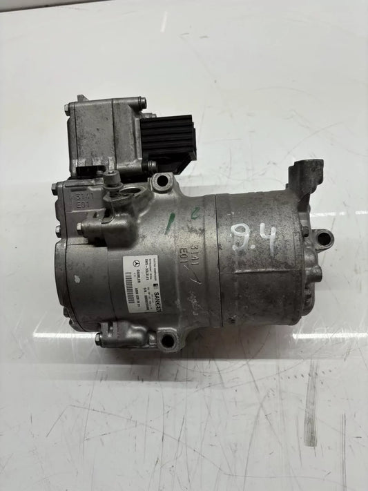 Compresor de aire acondicionado Mercedes-Benz 3,0 EQ Boost 4-matic M256.930 M256 256.930 A0008302601
