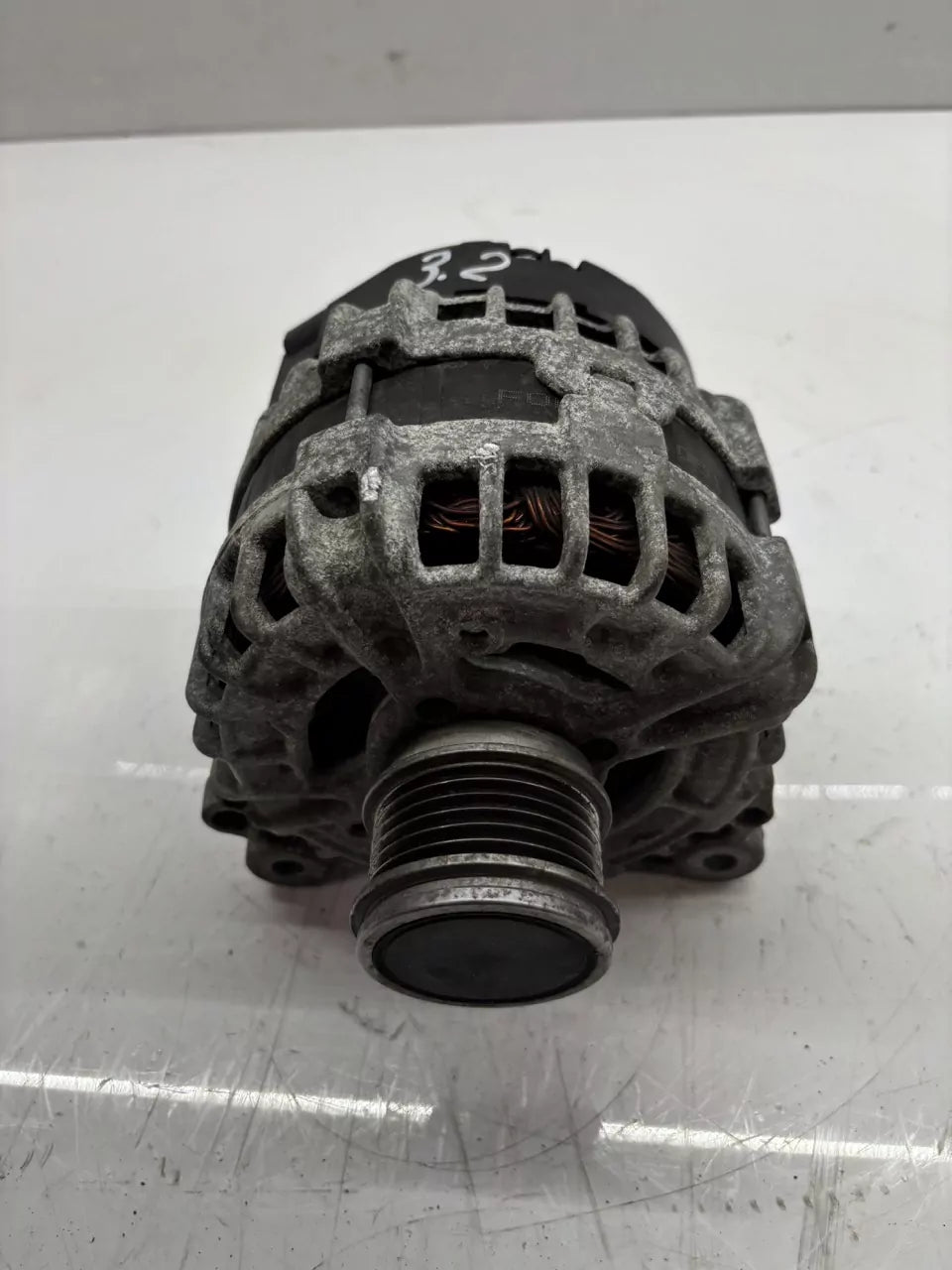 Alternador Volkswagen Seat 2,0 TDI DLTA DLT 04L903023J