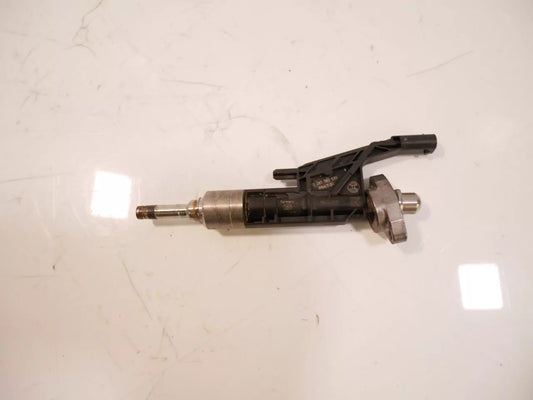 Inyector boquilla de inyección BMW Serie 1 F20 F21 3.0 M140 i B58B30A 7639990