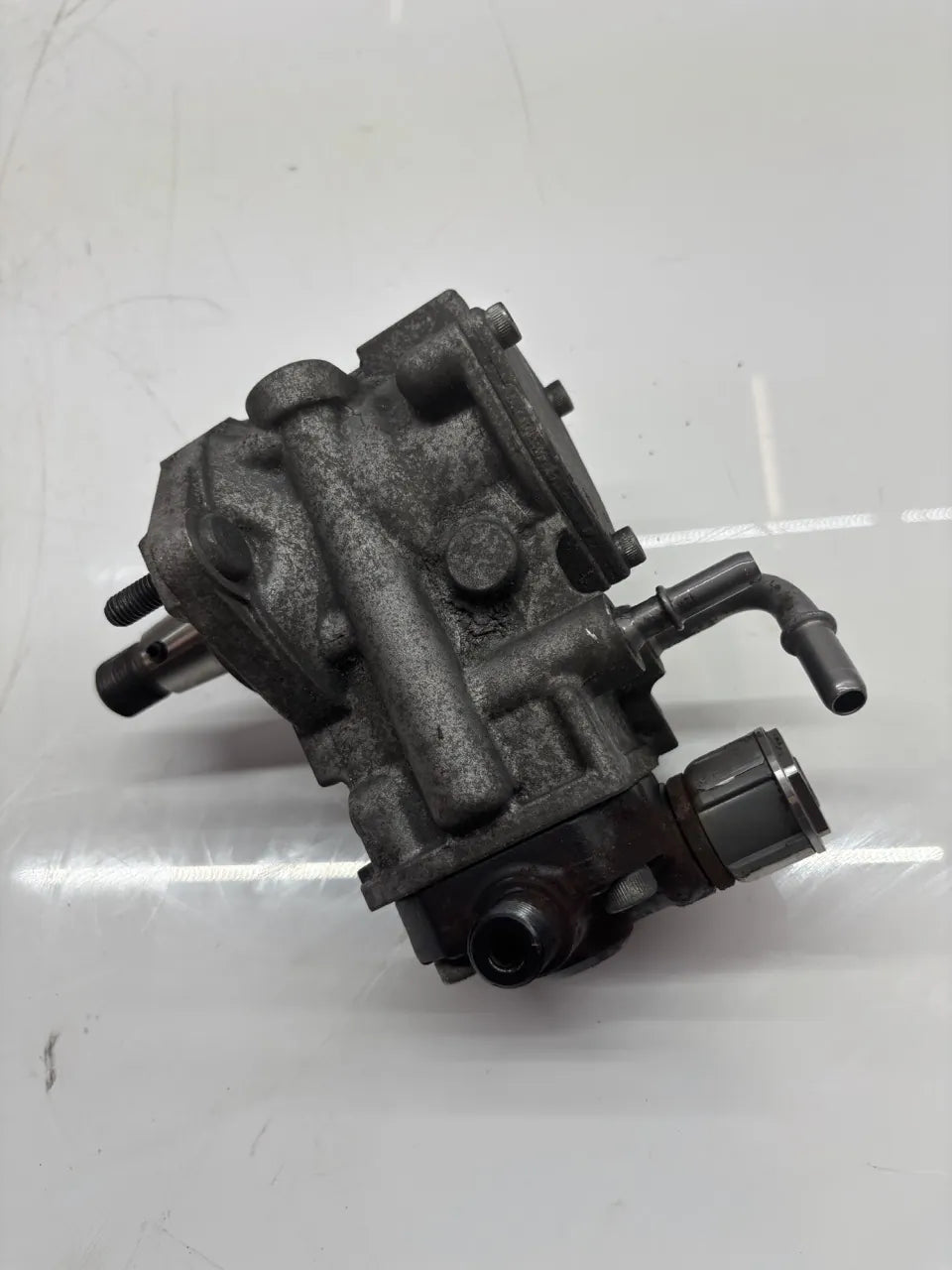 Bomba de alta presión Volvo XC60 156 246 2.0 D4204T14 31432135