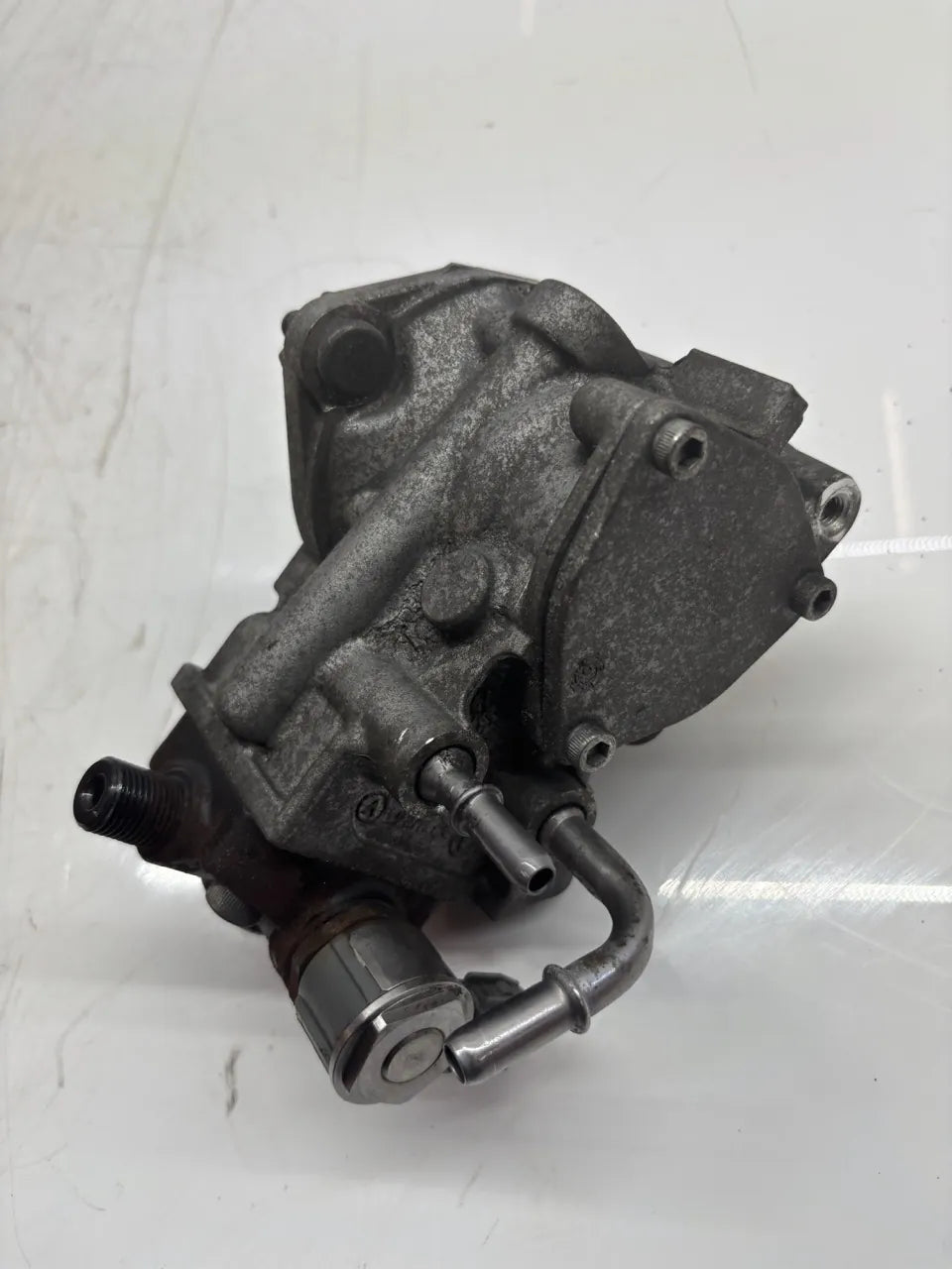 Bomba de alta presión Volvo XC60 156 246 2.0 D4204T14 31432135
