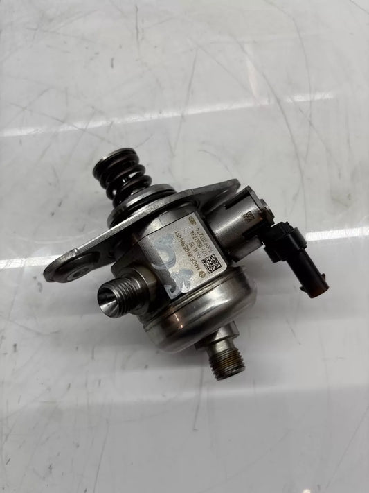 Bomba de combustible Peugeot 3008 II 1.6 Hybrid EP6FADTXHP 5GB 0261520734