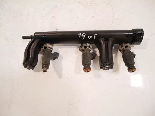 Carril del inyector Citroen Peugeot C1 C3 C4 1.2 VTi HMZ EB2F HM01 9816955780