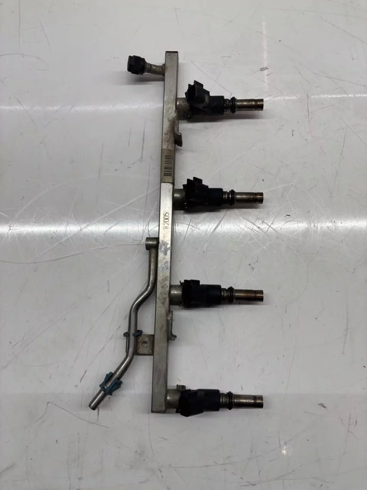 Rampa inyectora Opel Vauxhall Zafira 1.6 A16XER LDE 55559375