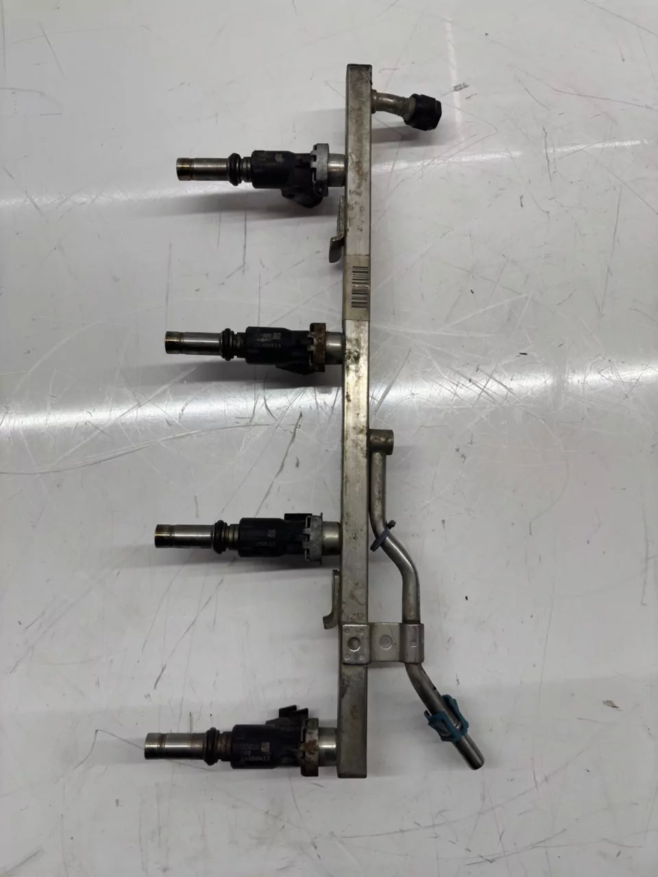 Rampa inyectora Opel Vauxhall Zafira 1.6 A16XER LDE 55559375