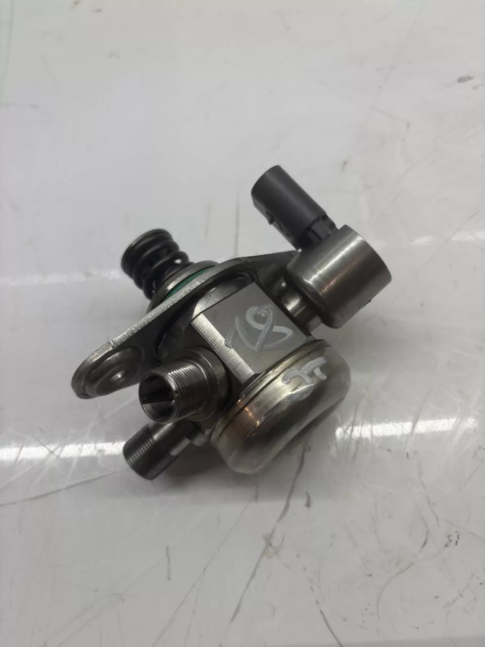 Bomba de combustible Mercedes-Benz 3.5 V6 E350 M276.957 276.957 0261520217