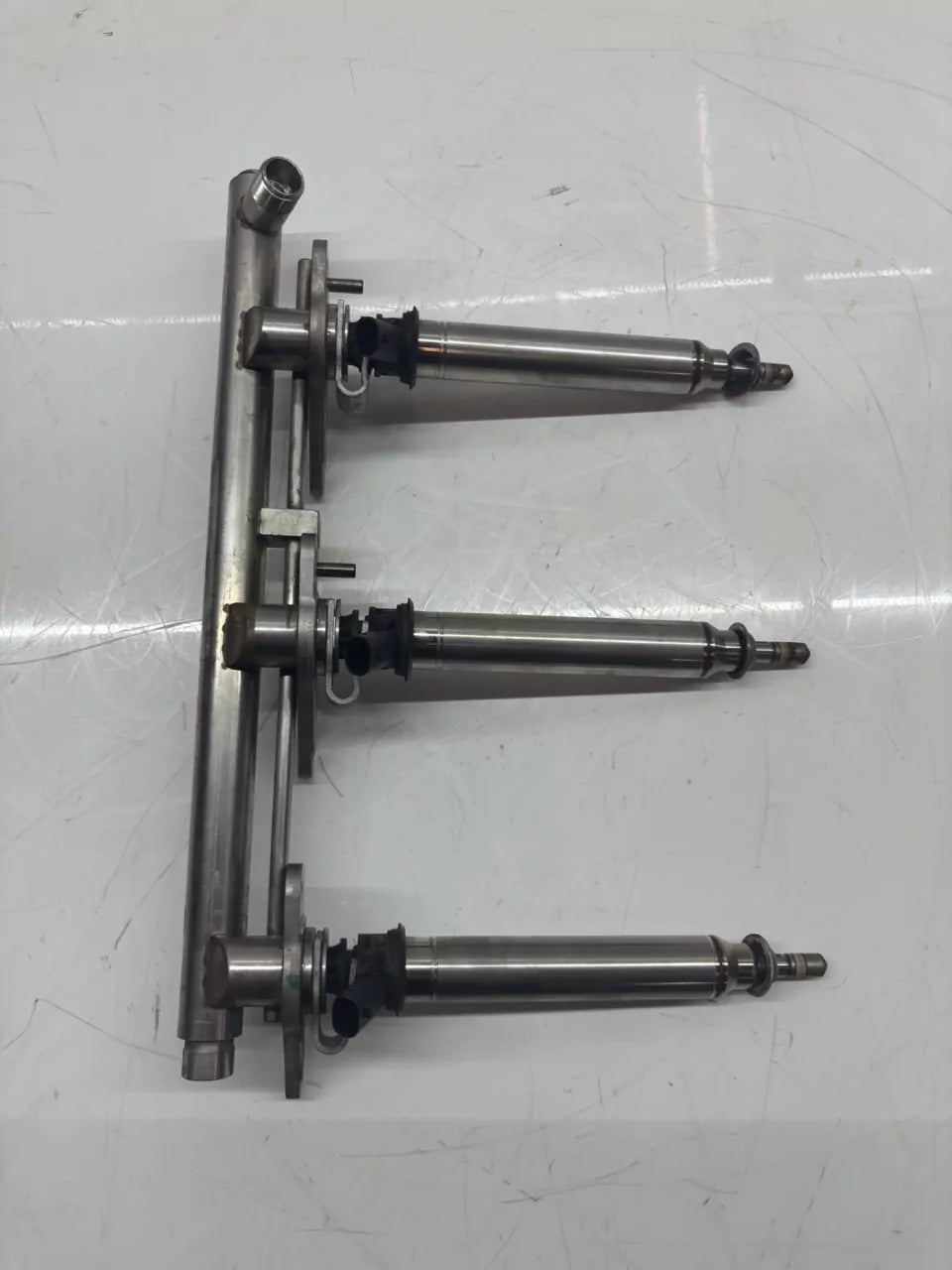 Rampa inyectora Mercedes-Benz 3.5 V6 E350 M276.957 276.957 A2760704095