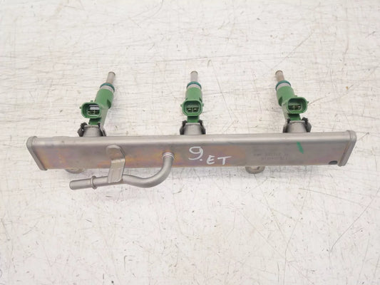 Carril del inyector Dacia Renault Sandero 1.0 H4D470 H4D 175204021R