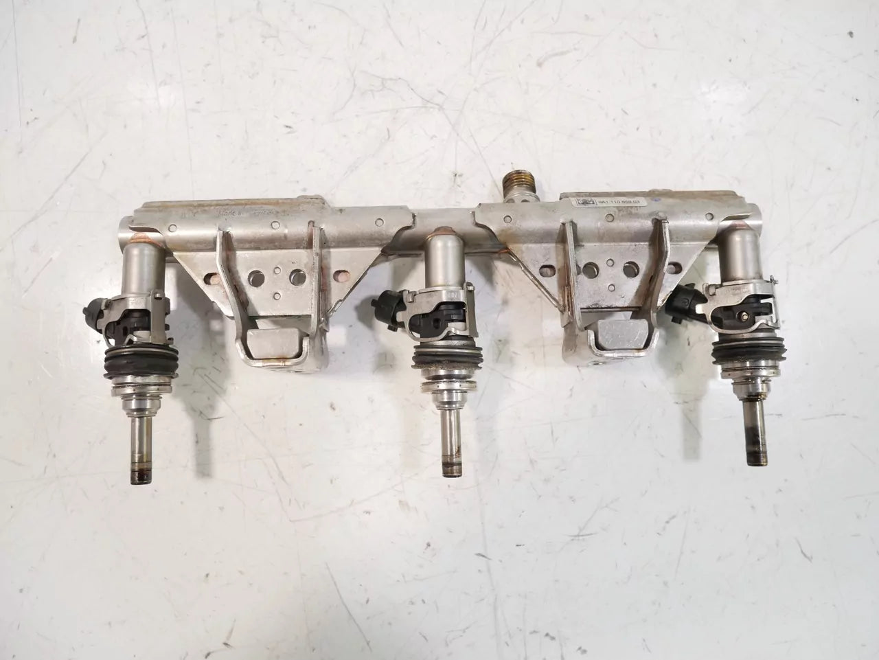 Rampa inyectora Porsche Cayman 3.8 GT4 DBXA MA1.24 MA124 MDB.XA 9A111085903