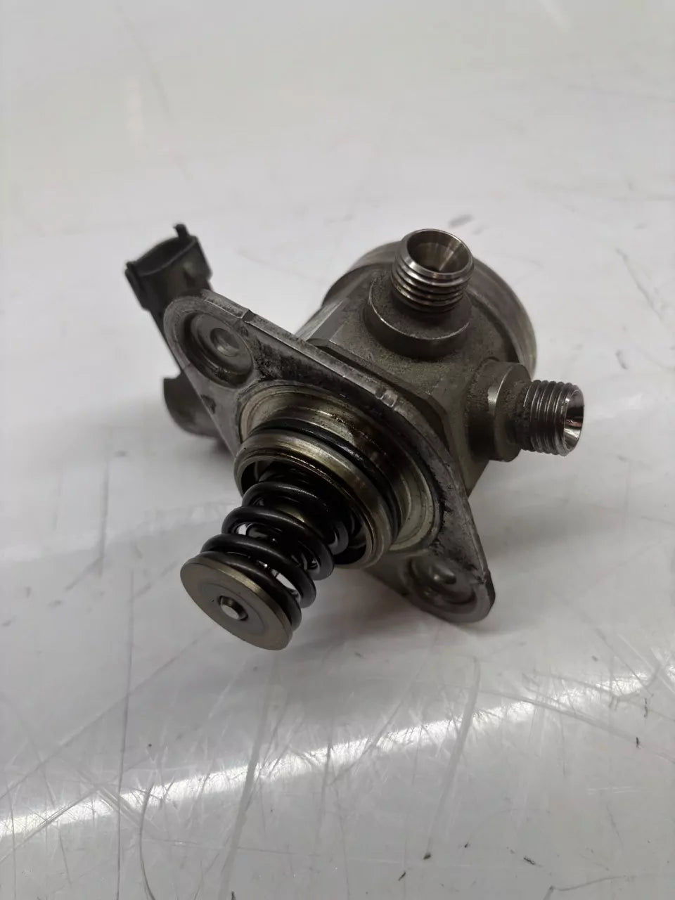 Bomba de combustible Jaguar XK II 5.0 V8 508PS AJ133 8W93-9D376-AE
