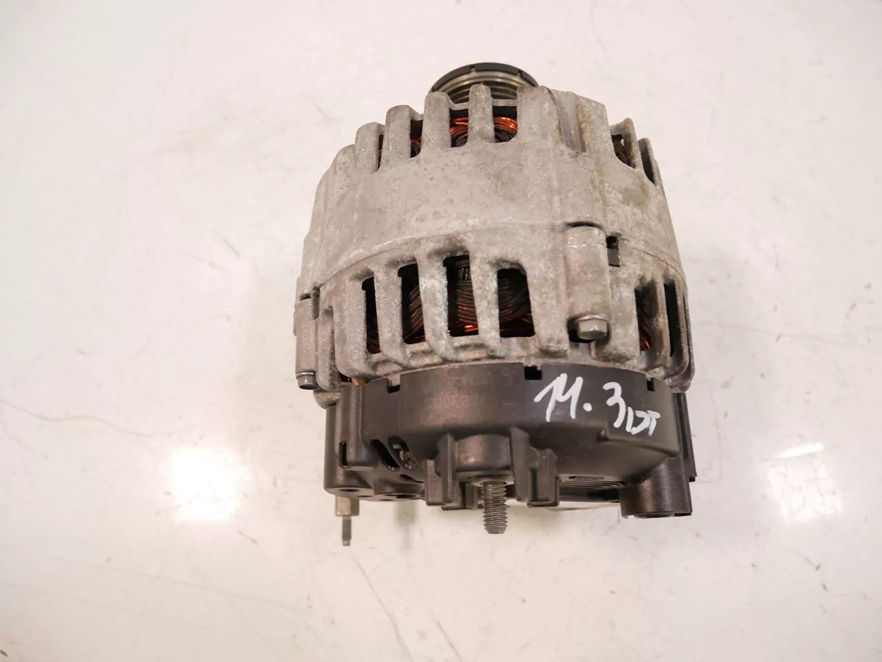Alternador Volkswagen Caddy 2.0 TDI DFSD DFS 03L903024L