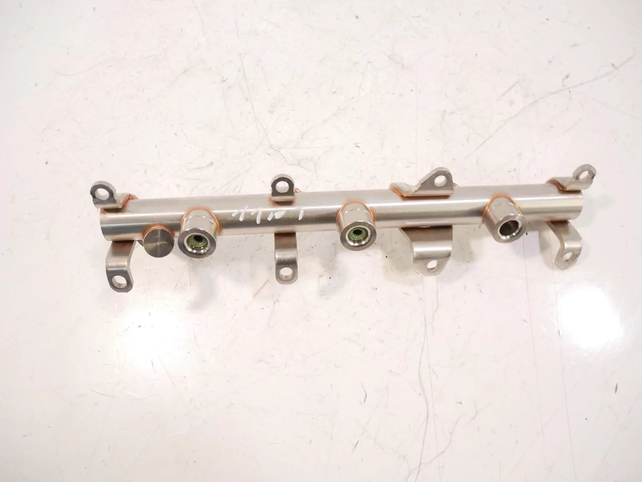 Rampa inyectora Porsche Panamera 971 97ABA1 3.0 4 CXTA MCX.TA 06M133316L