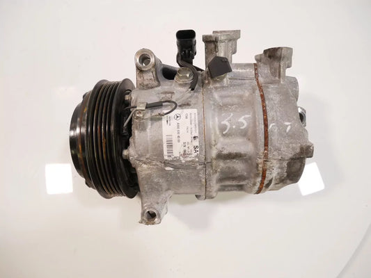 Compresor de aire acondicionado Defectuoso Mercedes-Benz CLS C257 2.9 CLS350 d OM656.929 A0008304500