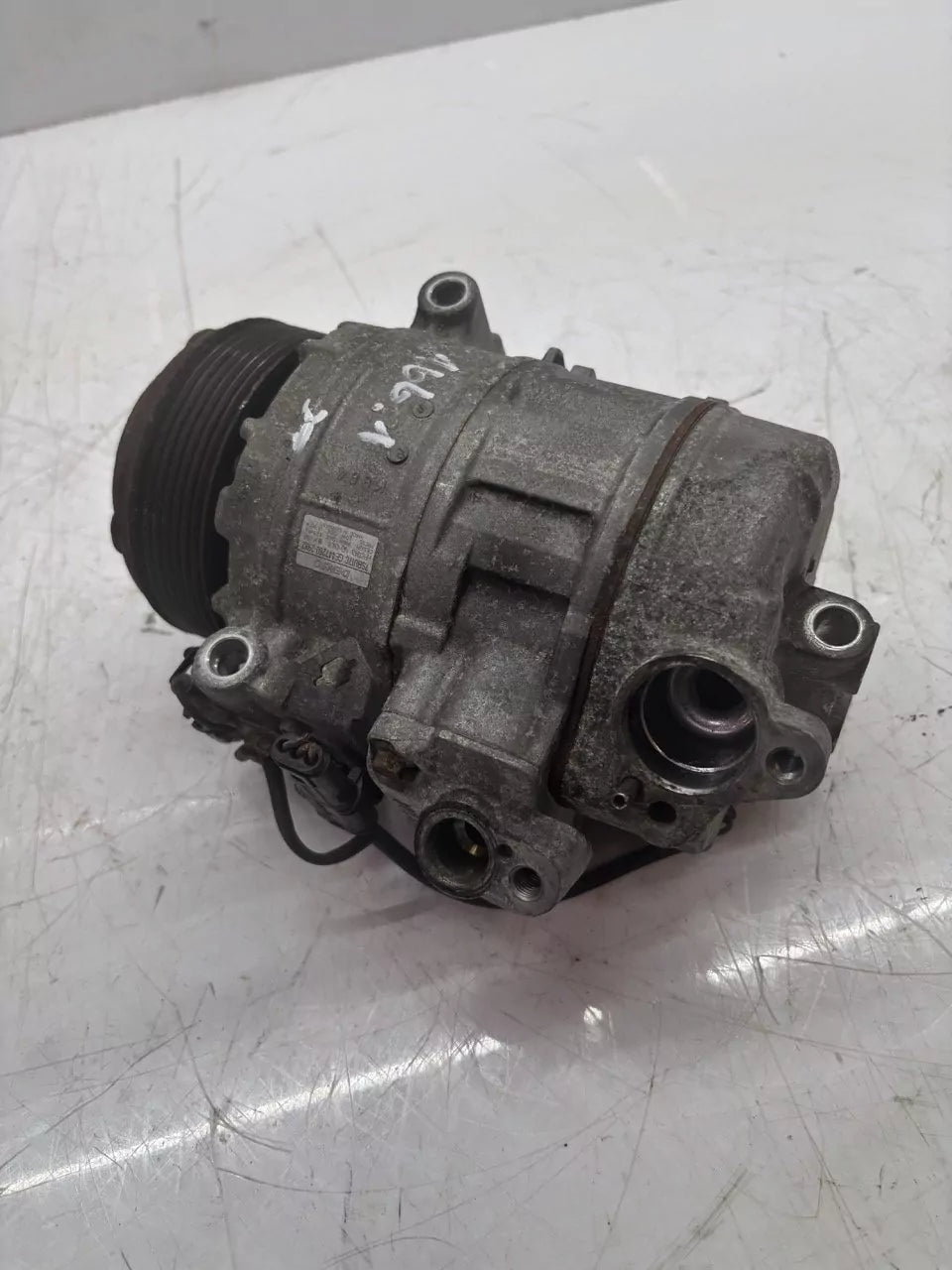 Compresor de aire acondicionado BMW Serie 5 F07 F10 F11 3.0 d 530d N57D30A N57 6987890