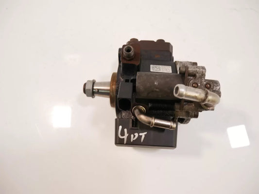 Bomba de alta presión Volkswagen Caddy 1.6 TDI CAY CAYD CAYC 03L130755E