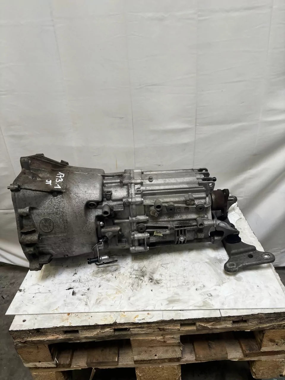Caja de cambios Caja de cambios manual BMW Serie 1 E87 2.0 d 118d M47D20 M47 204D4 23007565194
