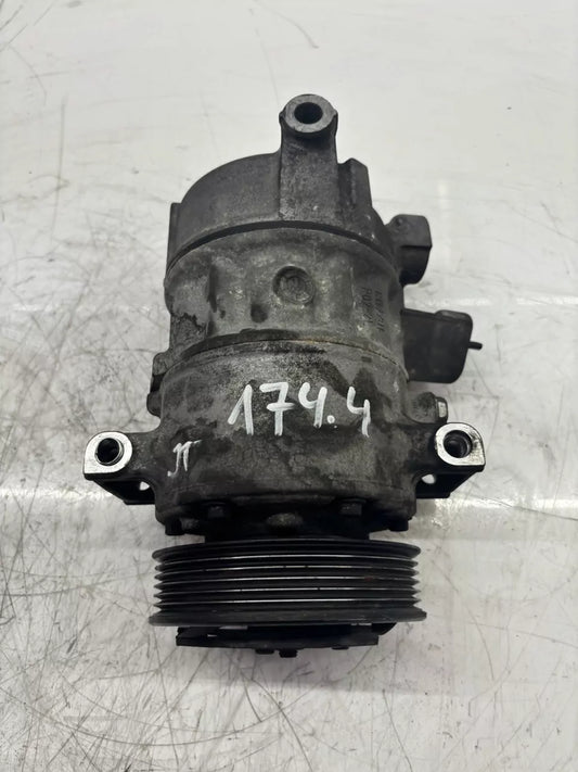 Compresor de aire acondicionado Seat Skoda Volkswagen Yeti Caddy Touran 2.0 TDI CFJA CFJ 5N0820803C