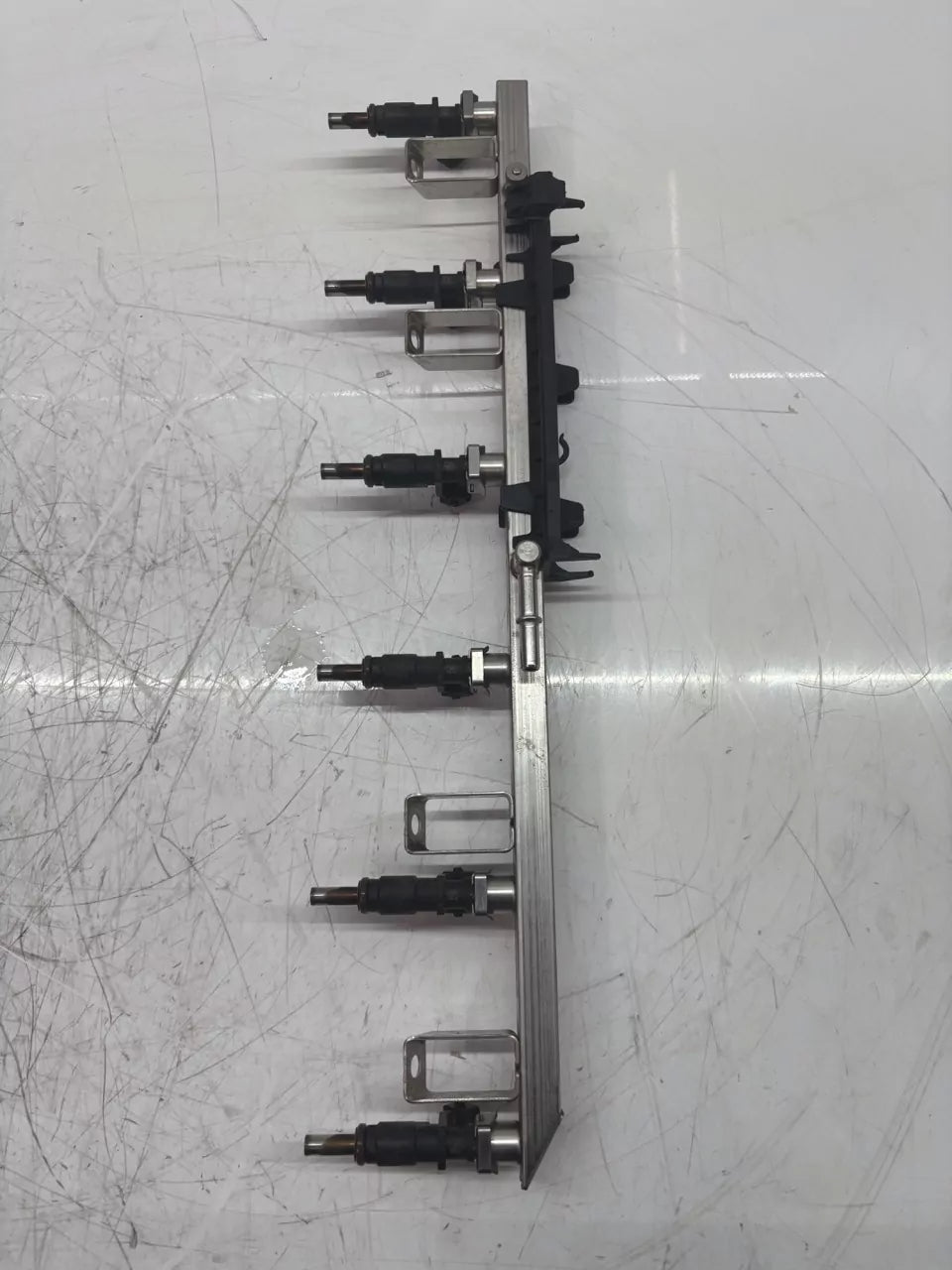 Rampa inyectora BMW Z4 E89 3.0 sDrive30 i N52B30A N52 7542541