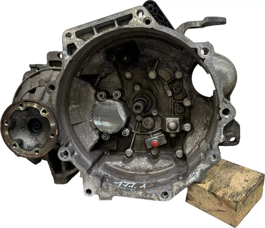 Caja de cambios manual de 5 velocidades Skoda Octavia 1.6 TDI CLHA CLH MWW 0A4300047K