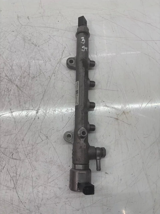 Tubo de raíl Mercedes-Benz Clase E 2.2 CDI OM651.911 OM651 651.911 A6510700495