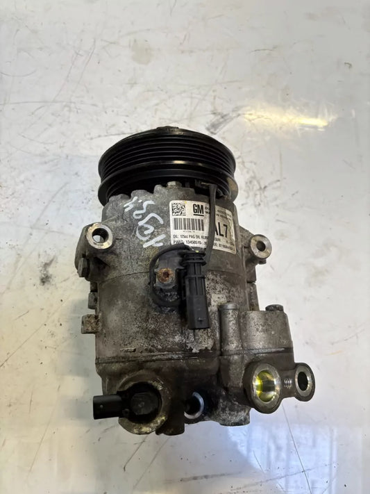 Compresor de aire acondicionado Opel Adam Astra Meriva 1.4 gasolina B14XER 95518880