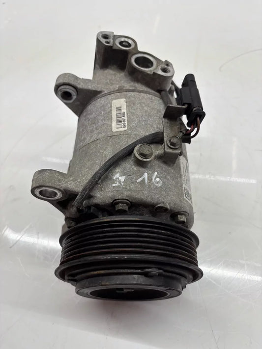 Compresor de aire acondicionado BMW Serie 5 F10 F11 2.0 d 518d B47D20A B47 64525A3F1D2