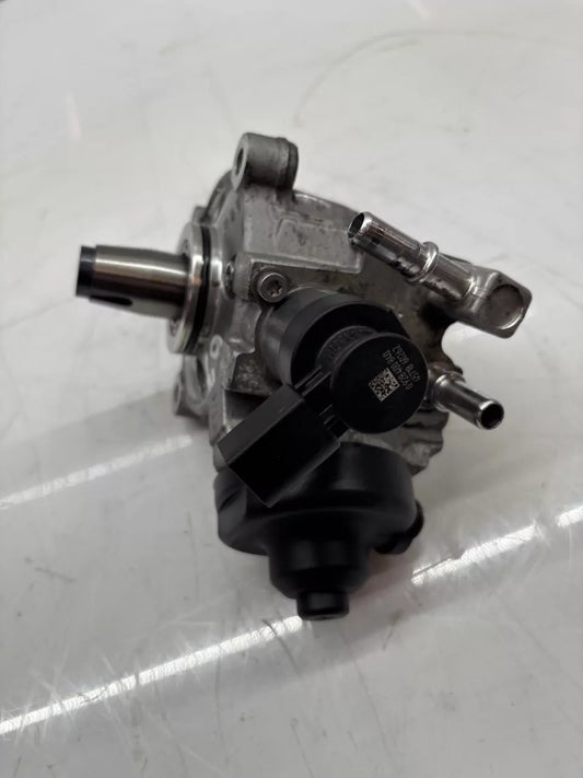 Bomba de alta presión BMW Serie 5 F10 F11 2.0 d 518d B47D20A B47 8511626