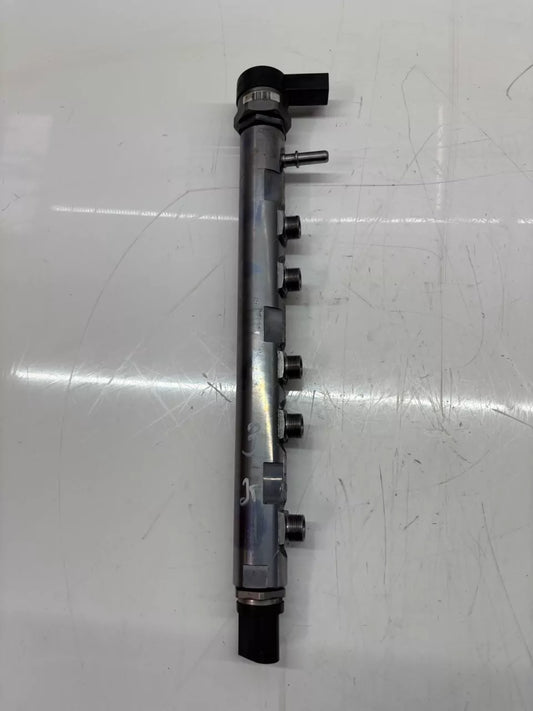 Tubo de raíl BMW X1 E84 2.0 d xDrive20d N47D20C N47 7809128