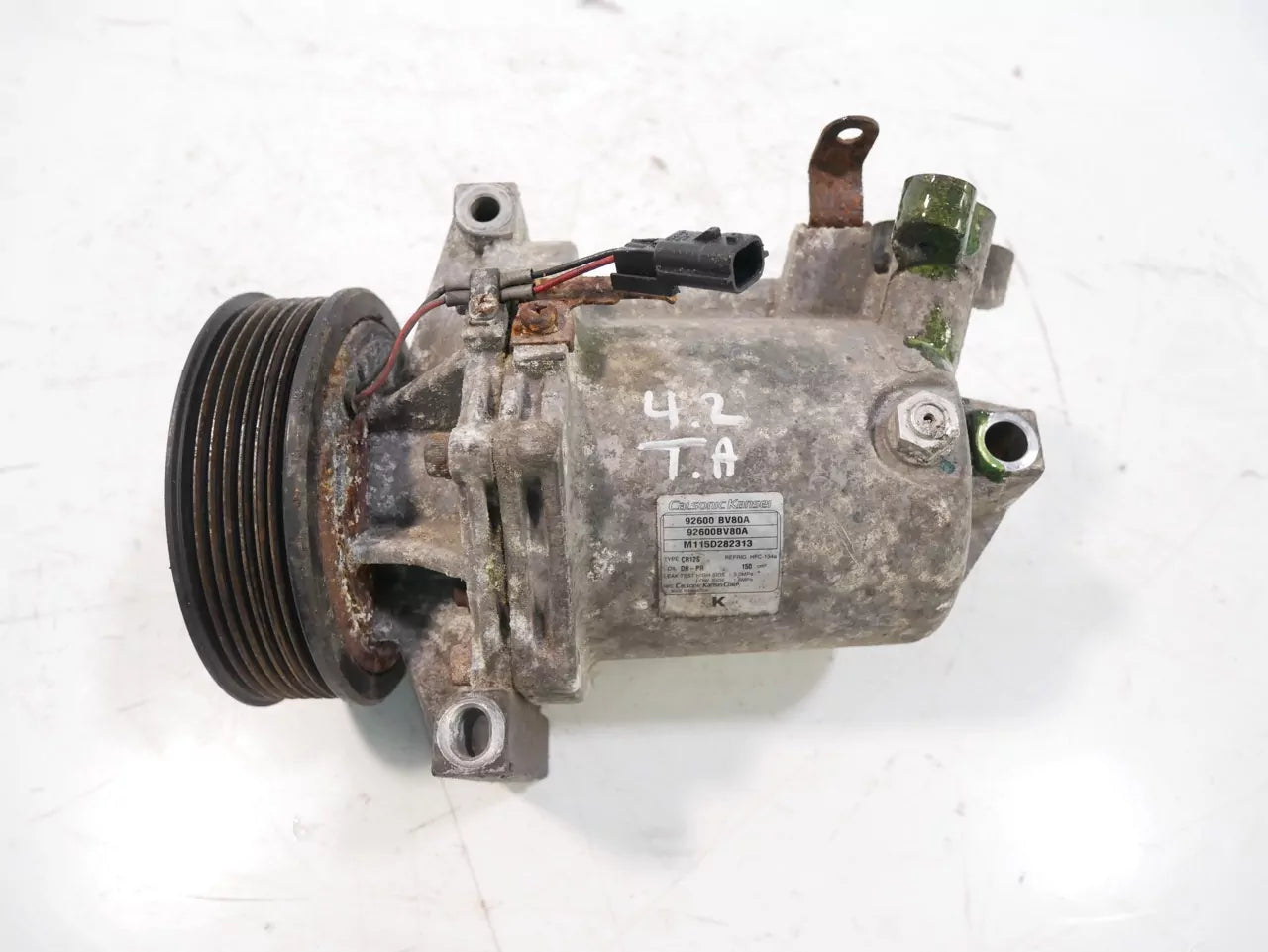 Compresor de aire acondicionado Nissan Juke F15 1.2 DIG-T HRA2DDT HRA2 92600BV80A