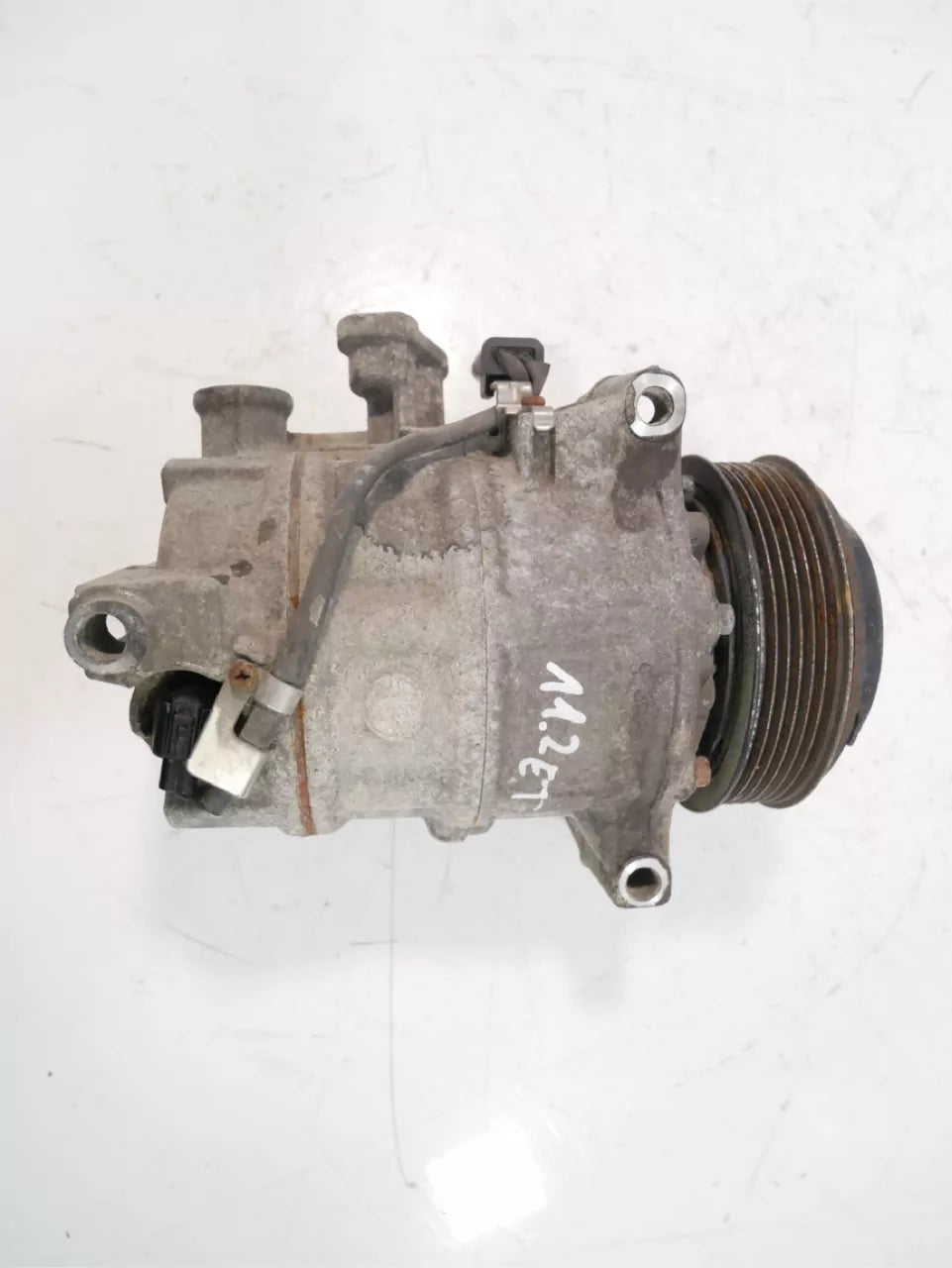 Compresor de aire acondicionado Mercedes-Benz Clase V Vito W447 2.2 CDI OM651.950 A0008303801