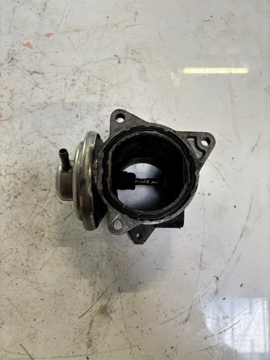 Válvula EGR Skoda Volkswagen Fabia Roomster New Beetle 1.9 TDI BSW 038129637D