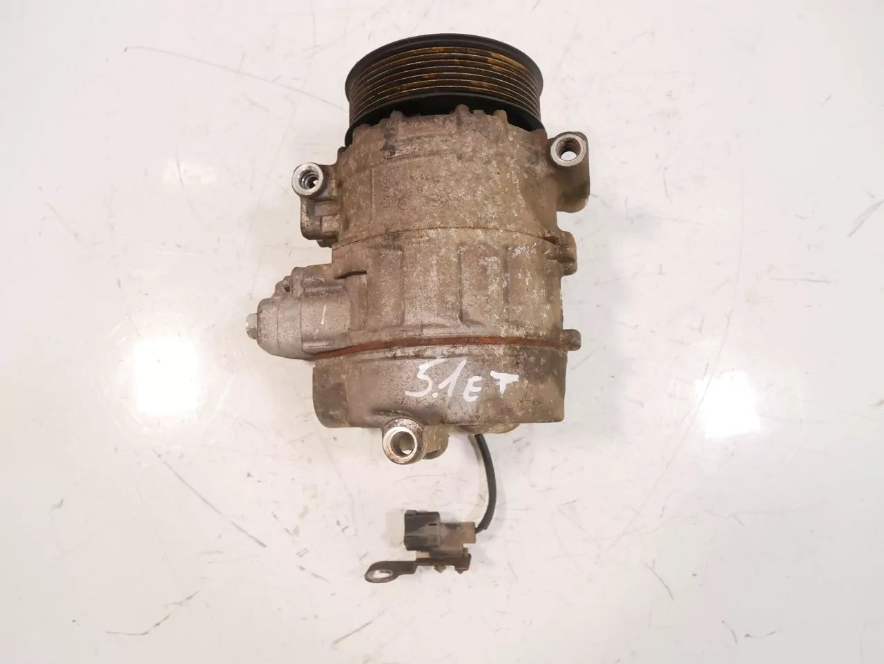 Compresor de aire acondicionado Land Rover Discovery L319 2.7 TD 4x4 276DT TDV6 447180-8383