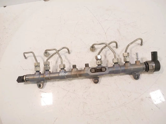 Tubo de raíl BMW Serie 8 G14 G15 G16 3.0 840 d B57D30B B57 8571569