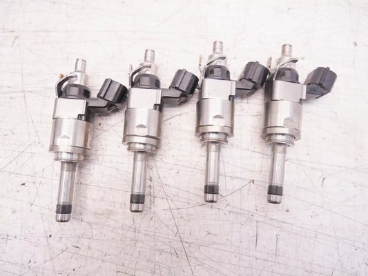 Inyector Mazda 3 BM 1,5 P5Y4 P5 P51313250 4 unidades