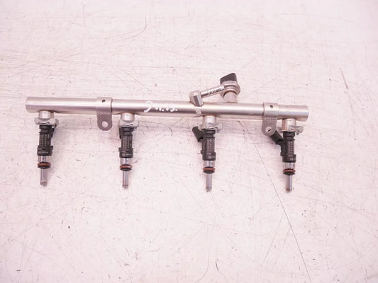 Rampa inyectora Mercedes-Benz Clase A CLA GLA 2.0 45 AMG M139.980 A1390700400